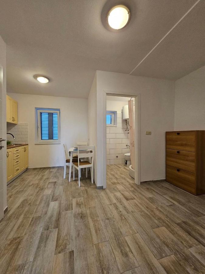 Apartman Lila Cunski Luaran gambar